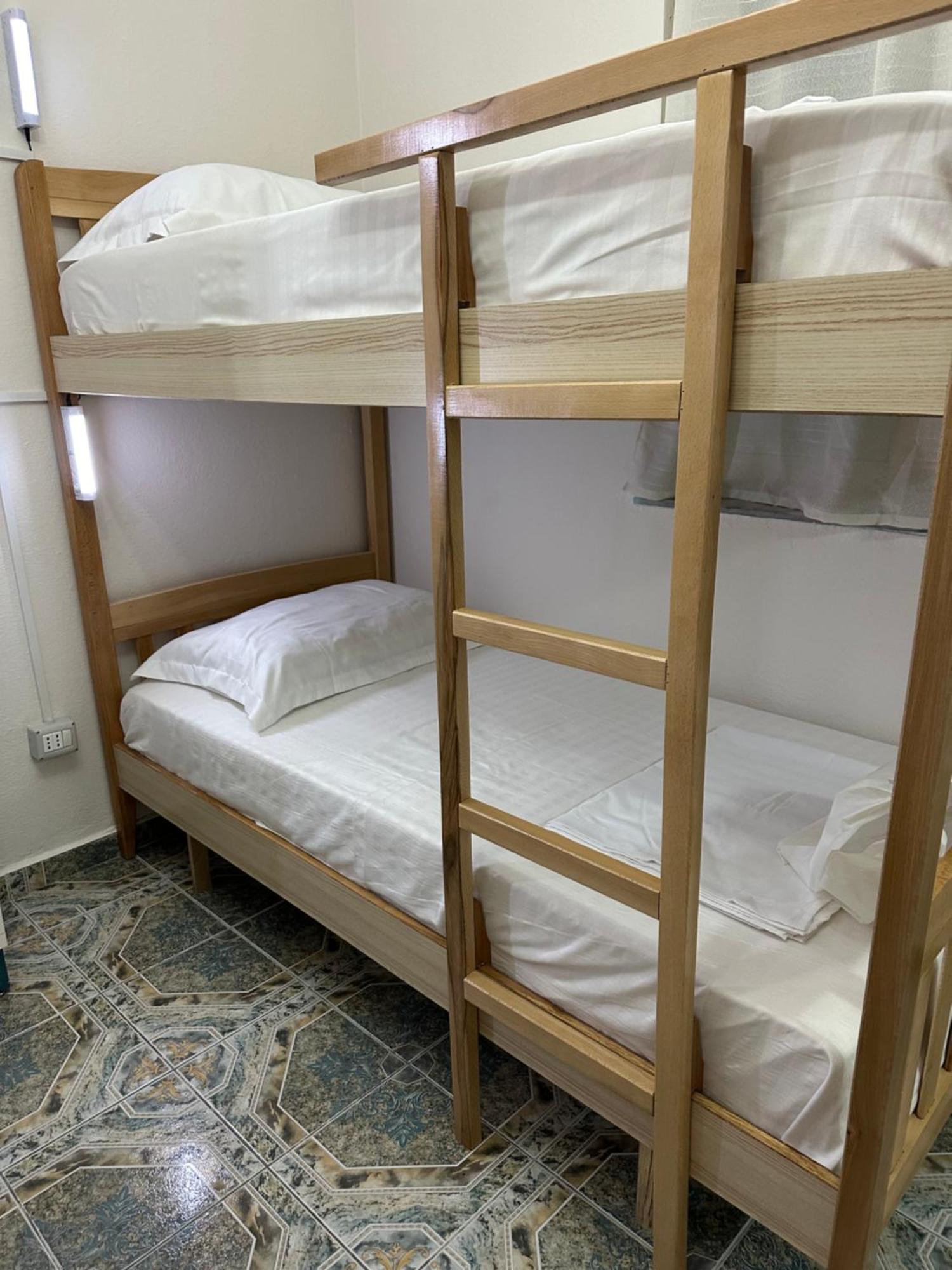 Tirana Lemon Breeze Hostel المظهر الخارجي الصورة