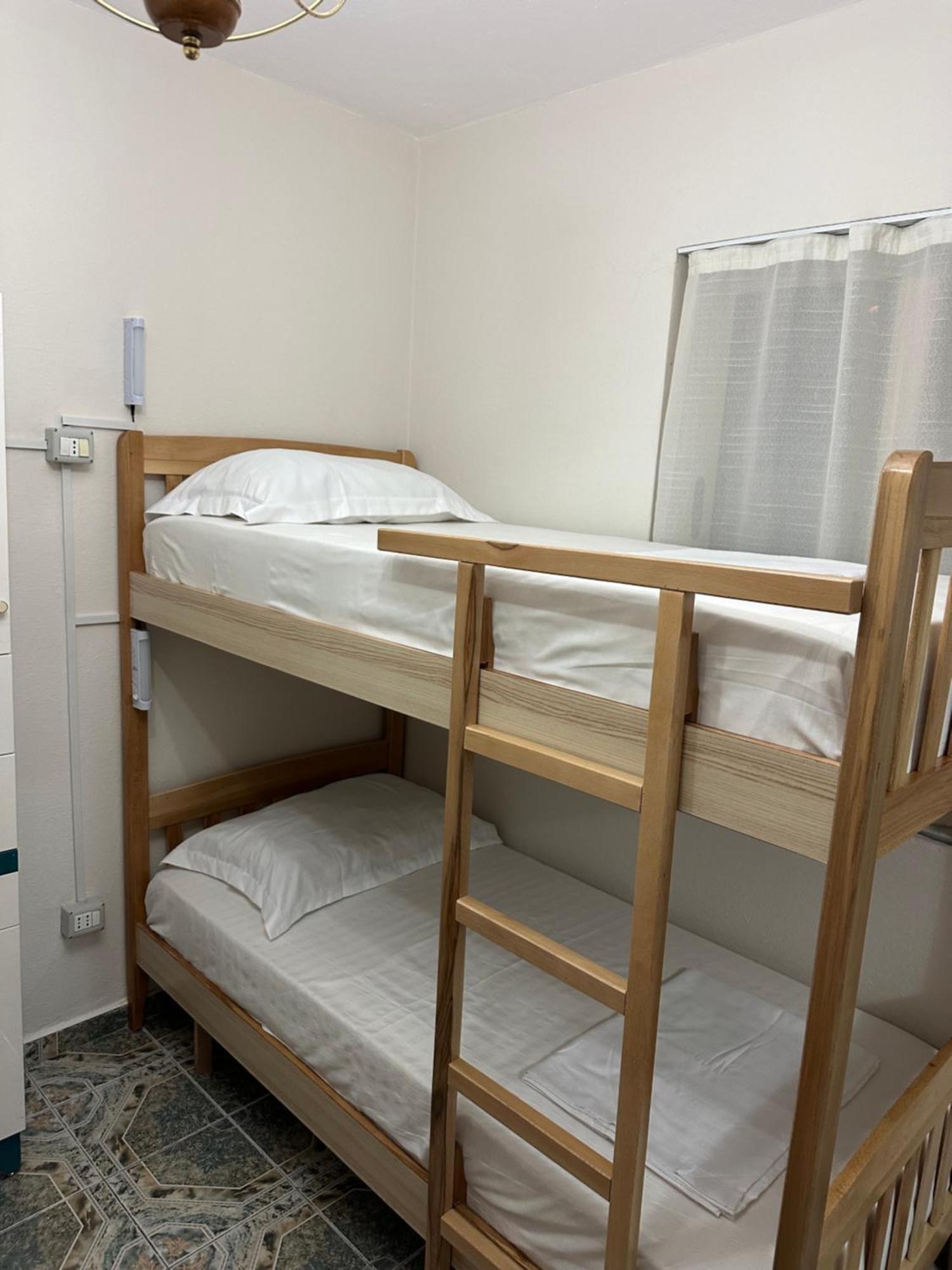 Tirana Lemon Breeze Hostel المظهر الخارجي الصورة