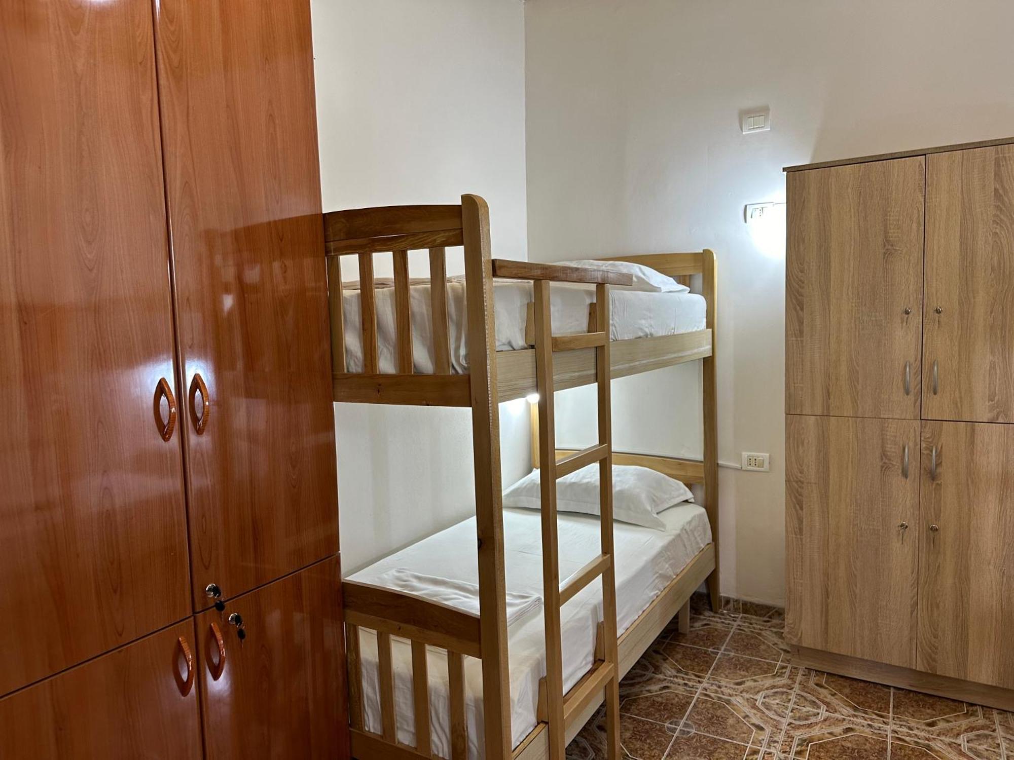 Tirana Lemon Breeze Hostel المظهر الخارجي الصورة