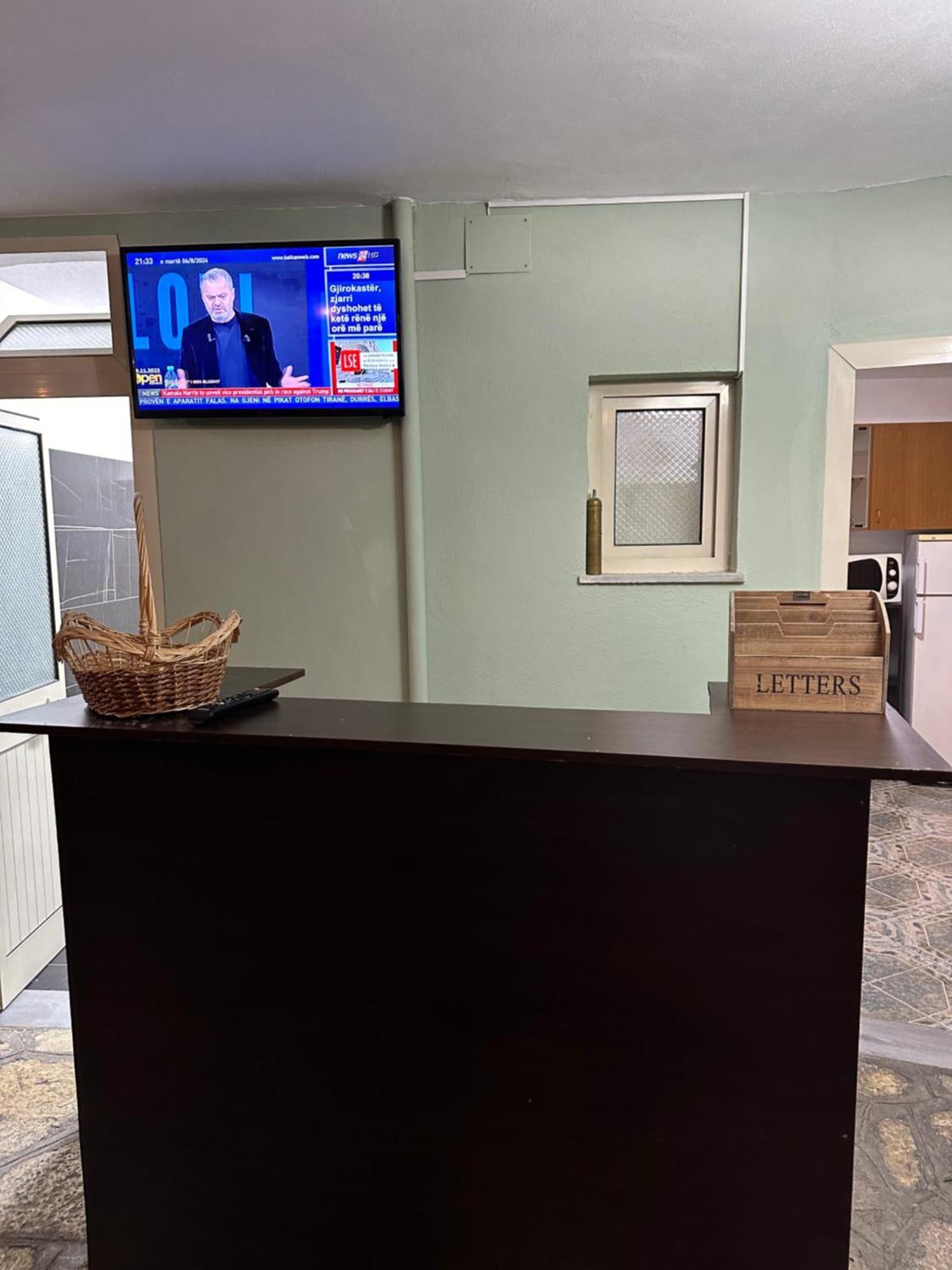 Tirana Lemon Breeze Hostel المظهر الخارجي الصورة