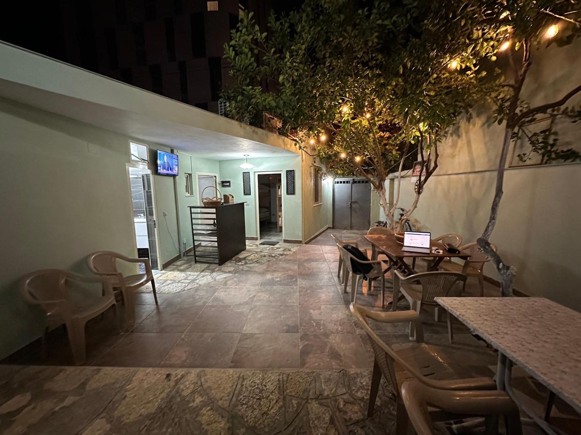Tirana Lemon Breeze Hostel المظهر الخارجي الصورة