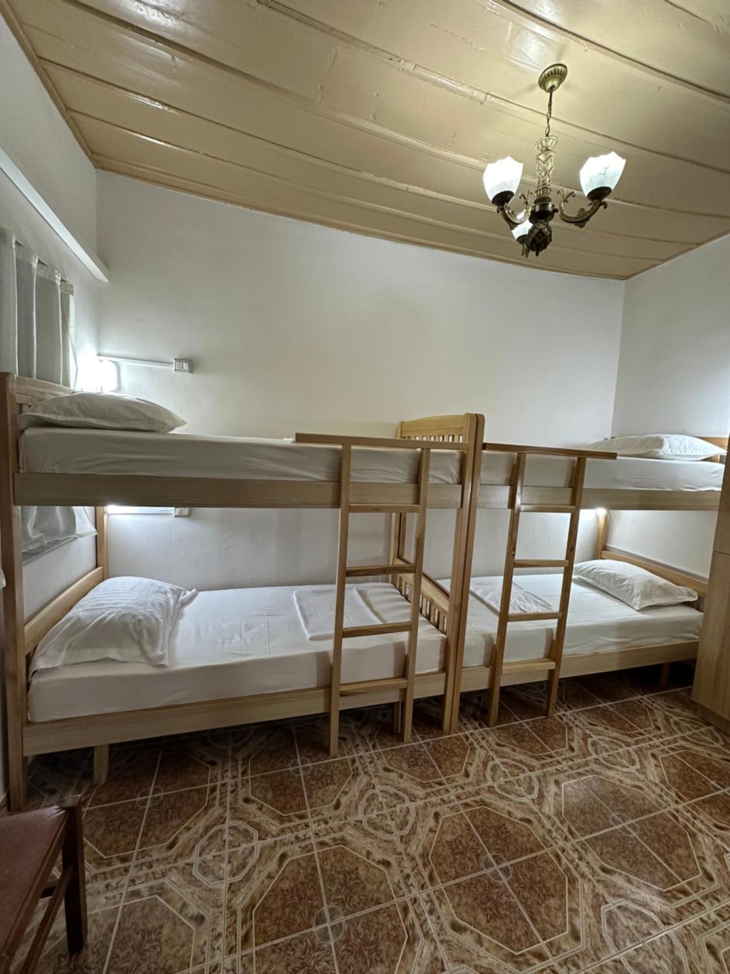 Tirana Lemon Breeze Hostel المظهر الخارجي الصورة