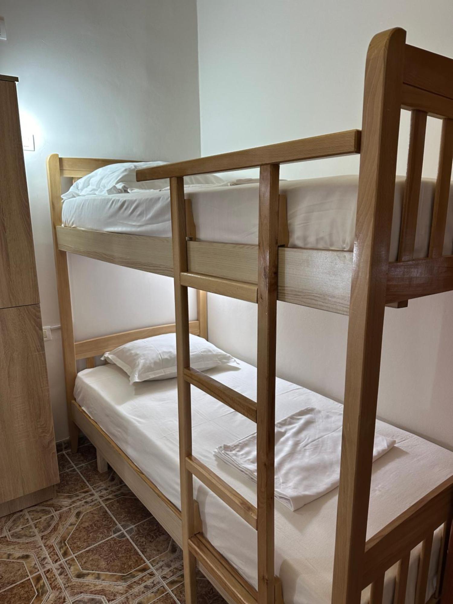 Tirana Lemon Breeze Hostel المظهر الخارجي الصورة